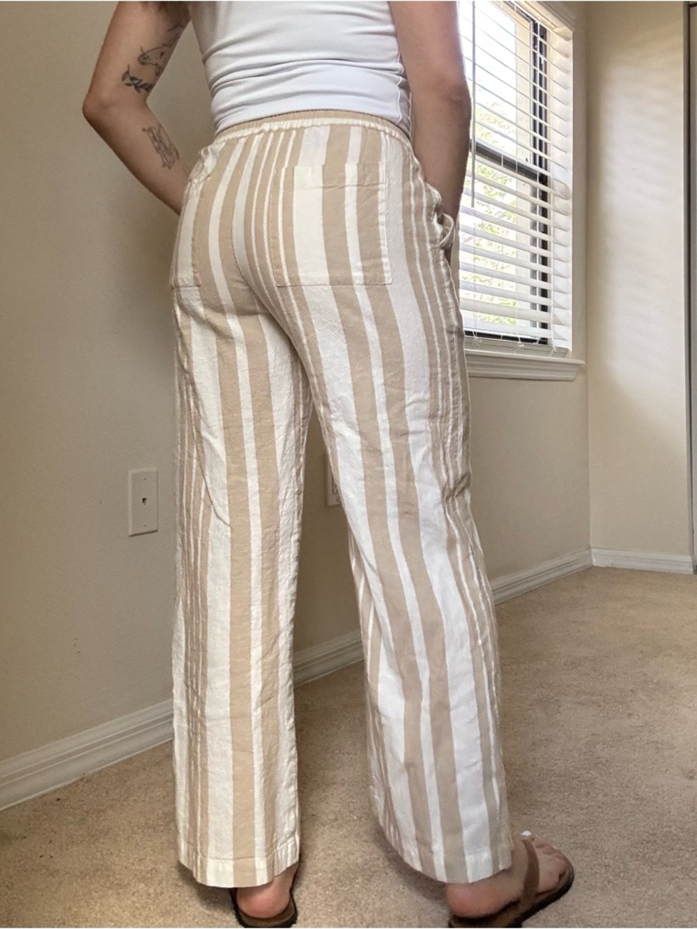 Indian Summer Beige & White Striped Wide-Leg Drawstring Pants - Picture 4 of 6